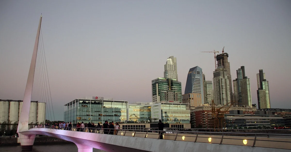 Economy challenges the City and warns that the country risk punishment is "exaggerated"