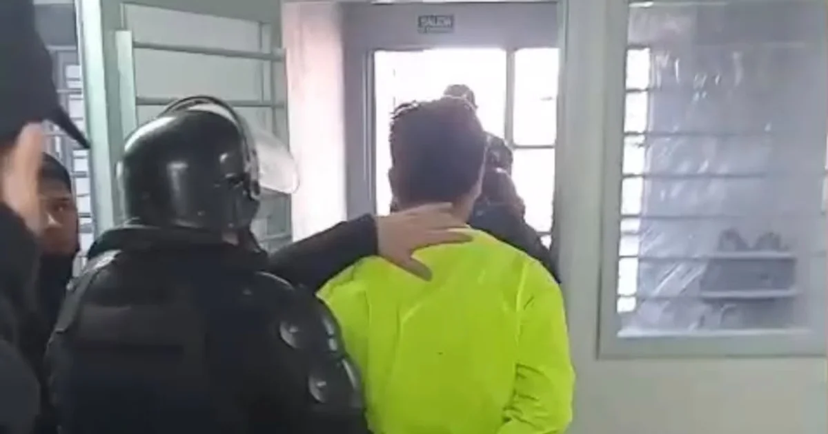 Official photo: Trasladaron al régimen de máxima seguridad a los dos internos de Boulogne Sur Mer