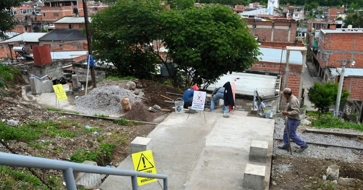 Foto oficial: Avanzan las obras de mejora en la conexión de los barrios Centro y Belgrano, en la capital