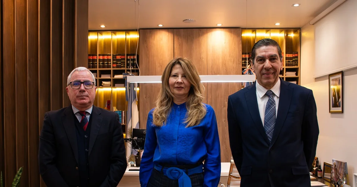 El Ministerio de Justicia y la Ucse firmaron un convenio para capacitar en Mediación penal juvenil y prácticas restaurativas