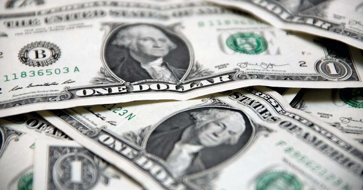 Foto ilustrativa: Dólar maiorista cai e tende a fechar outubro com alta menor que a inflação