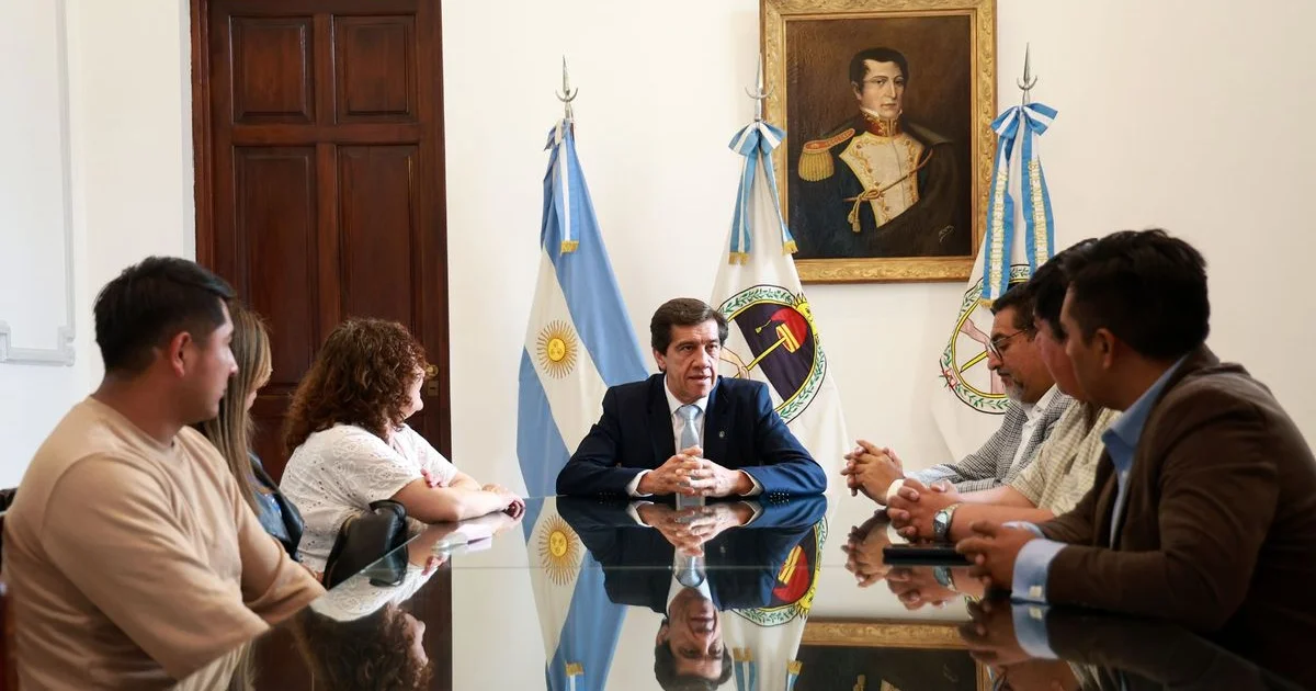 Official photo: Carlos Sadir impulsa gestiones para proteger a los comerciantes de La Quiaca