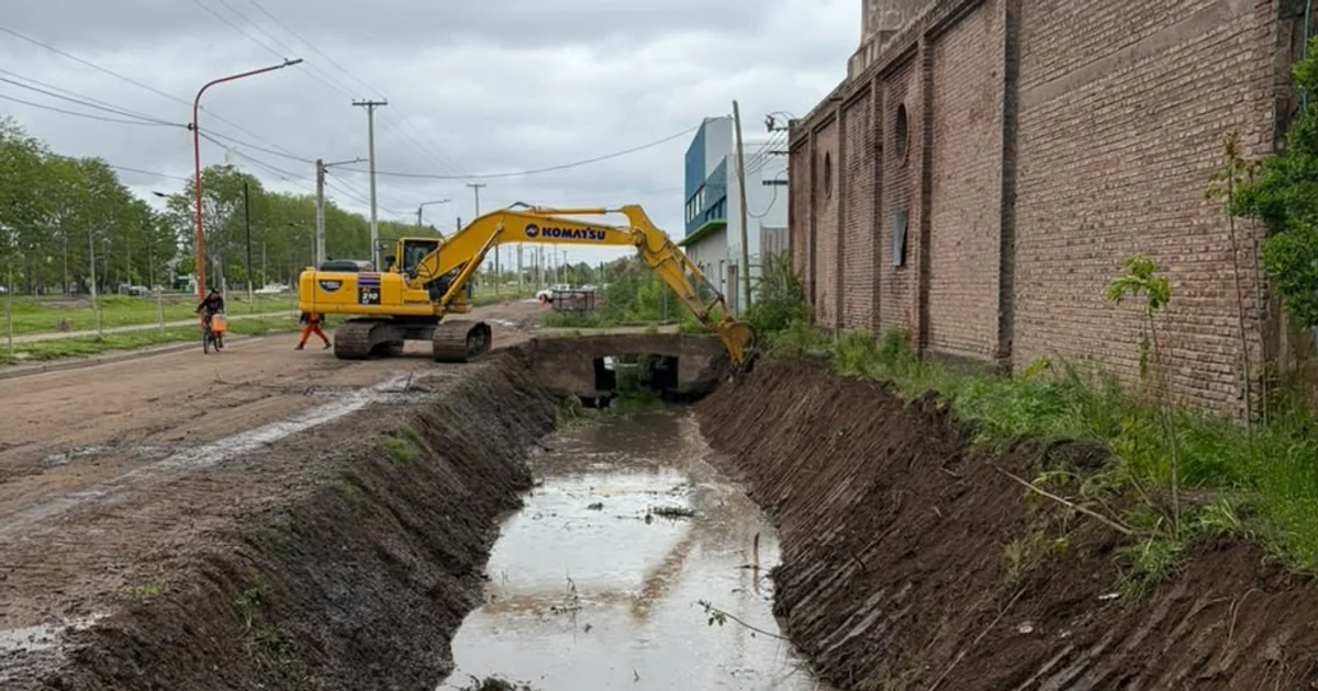 Foto oficial: El DPA prepara nuevas excavaciones para entubar desagües pluviales en Cipolletti | Gobierno de Río Negro
