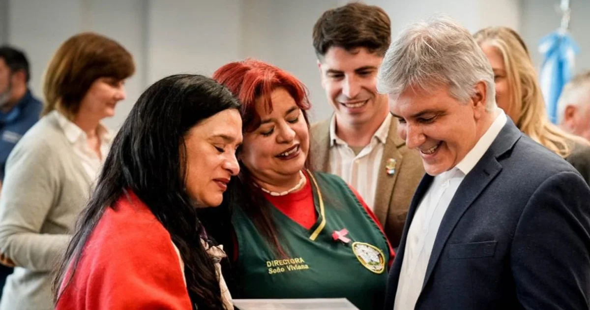Foto oficial: Se pavimentará la ruta que une a Villa Santa Rosa con Tinoco