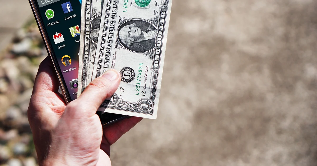 A cuánto cotiza el dólar blue hoy, martes 27 de octubre