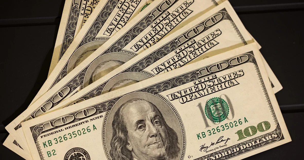 Dólar blue: apelan un “escandaloso” fallo del juez Kreplak que frenó una multa millonaria contra un financista vinculado al massismo