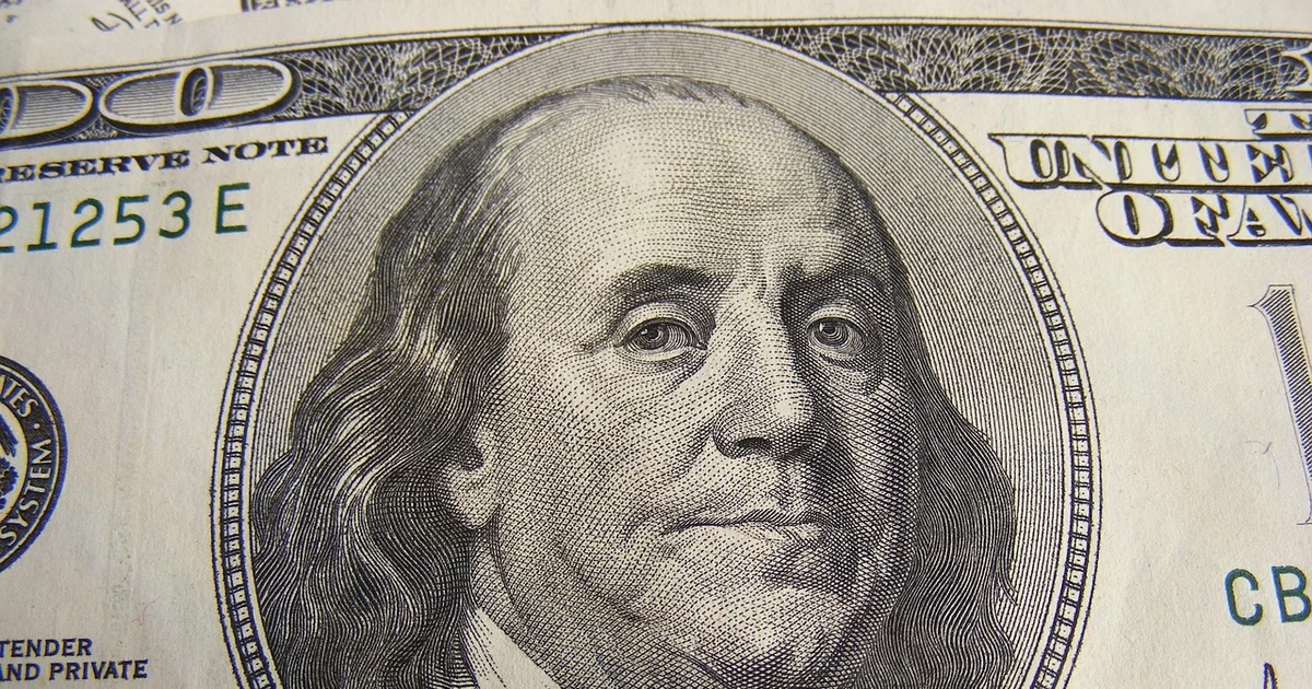 Foto ilustrativa: Com maior demanda pelo dólar, o Banco Central pausa compras de reservas
