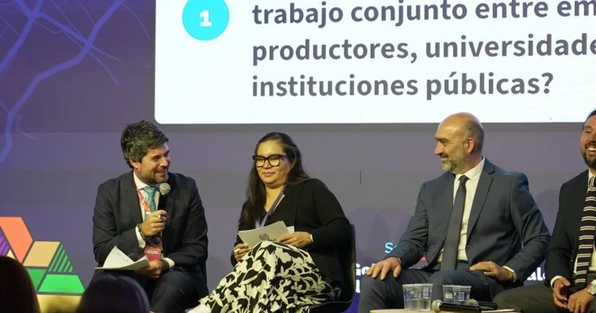 Foto oficial: San Luis adhirió a la Red de Gobiernos Subnacionales para el Desarrollo Productivo