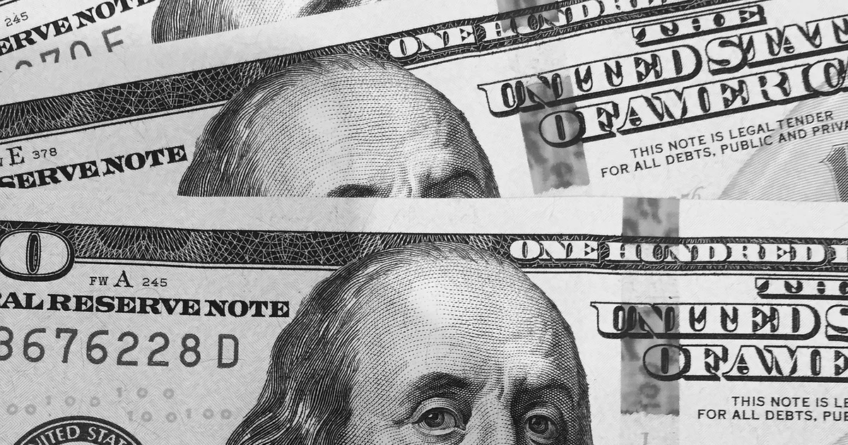 Illustrative photo: The dollar rises but is cheaper in real terms than it has been in the last decade