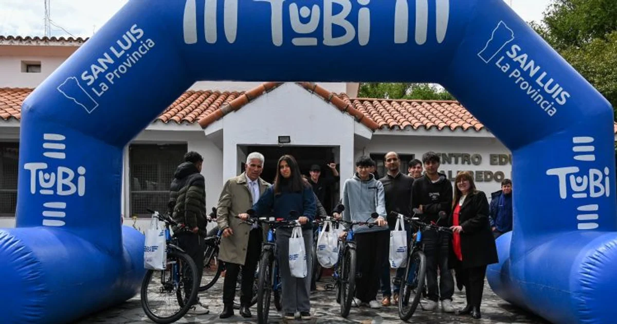 Foto oficial: Las TuBi volvieron a El Trapiche para poner a rodar a 19 estudiantes de 5º año