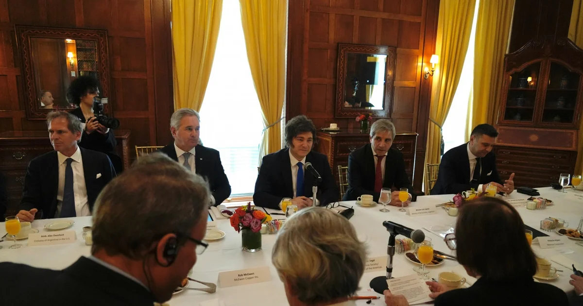 Foto oficial: El Presidente Milei se reunió con empresarios en Nueva York