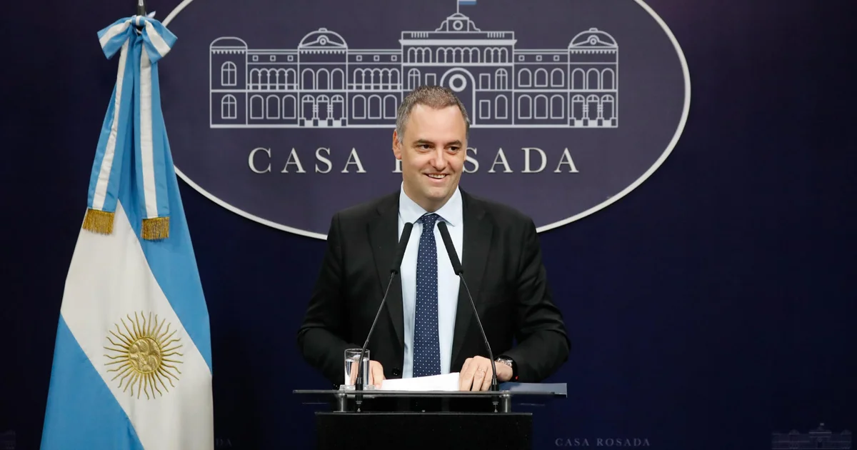 Caputo empieza a bajar los cuadros