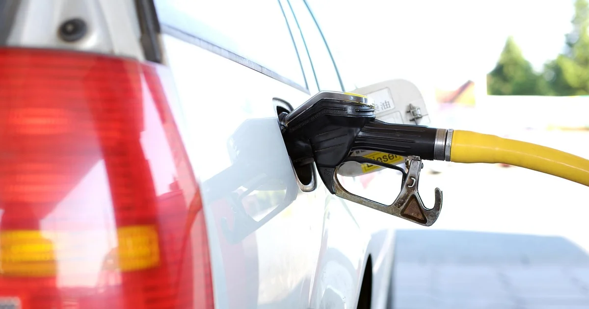 El Gobierno volvió a postergar la suba de impuestos a los combustibles: qué pasará con la nafta y el gasoil