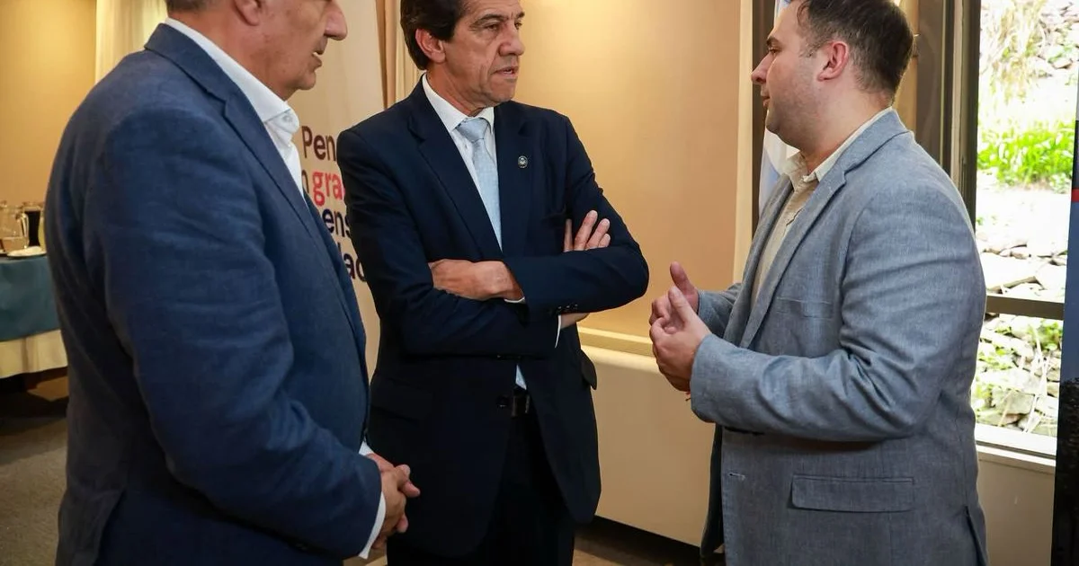 Official photo: Sadir planteó una agenda de modernización y empleo para el sector de combustibles