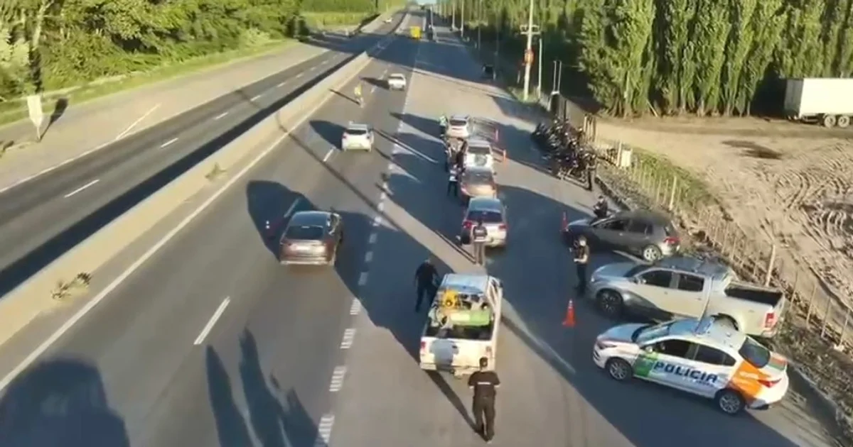 Foto oficial: Río Negro desplegó controles simultáneos en rutas, ciudades y zonas turísticas | Gobierno de Río Negro