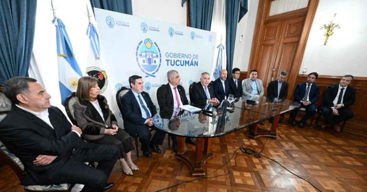 Foto oficial: Jaldo presentó el Presupuesto 2027: “Este presupuesto tiene superávit”, aseguró