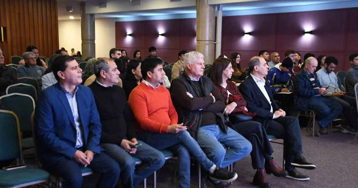 The potential of carinata cultivation as a productive alternative in the province presented at the Node