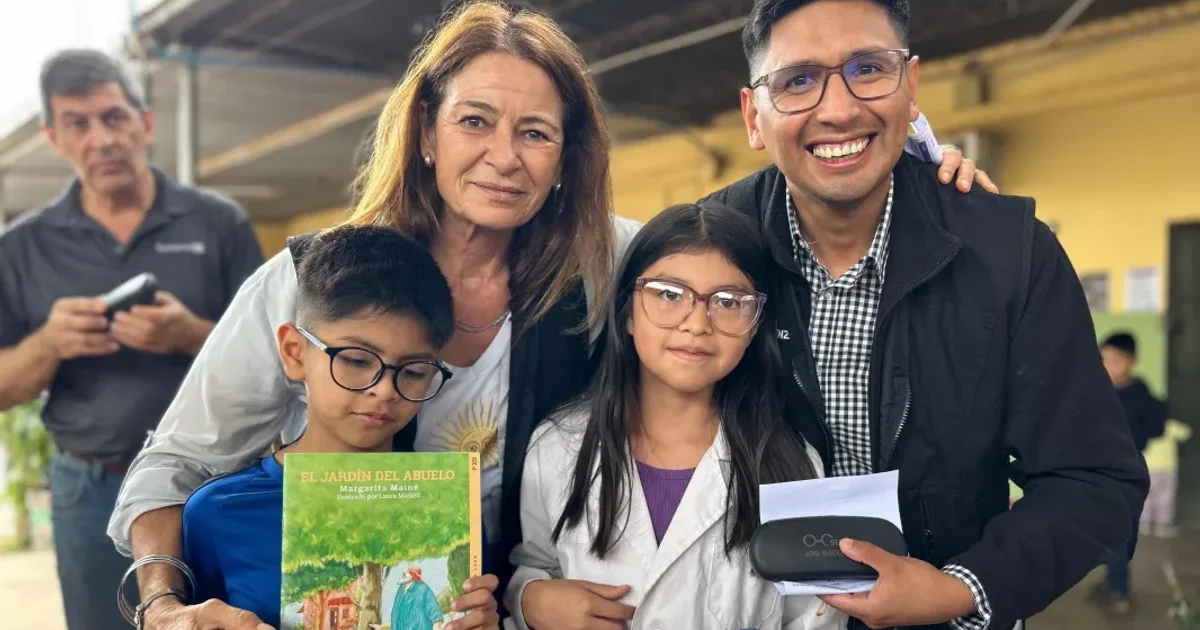 Foto oficial: “Ver Para Ser Libres” ya alcanzó seis municipios de Salta y superó los 400 anteojos en sus primeros tres días