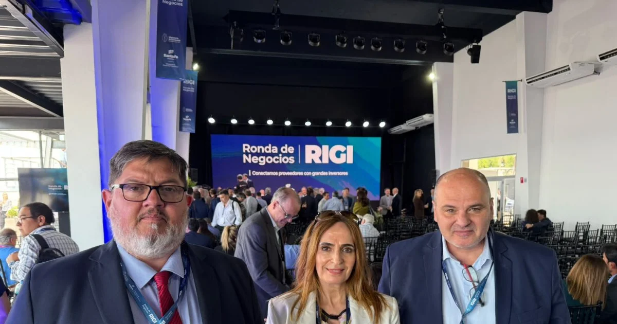 Foto oficial: El Gobierno Provincial llevó su Ley de Promoción Industrial a las rondas de inversión en Rosario