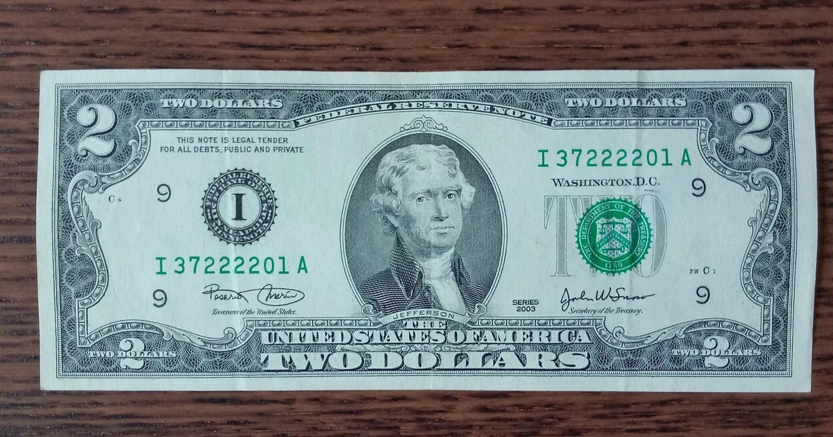 Dólar blue a contramano del mercado: fue el que menos subió en octubre