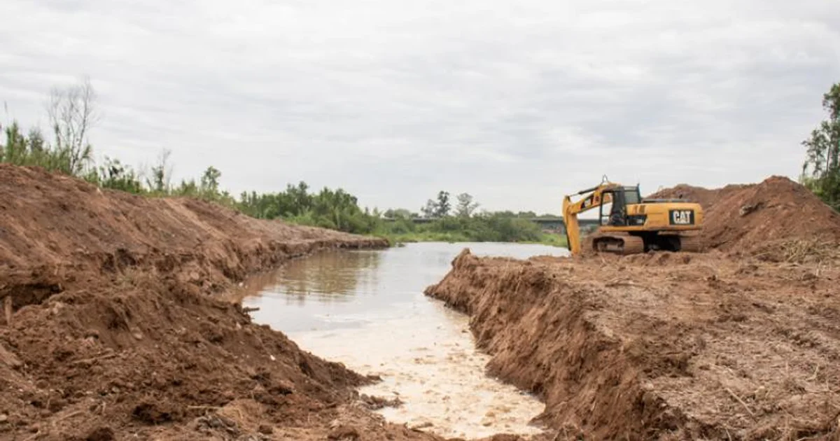 Official photo: Nazur: "El presupuesto de obras públicas aumentó casi un 70%"
