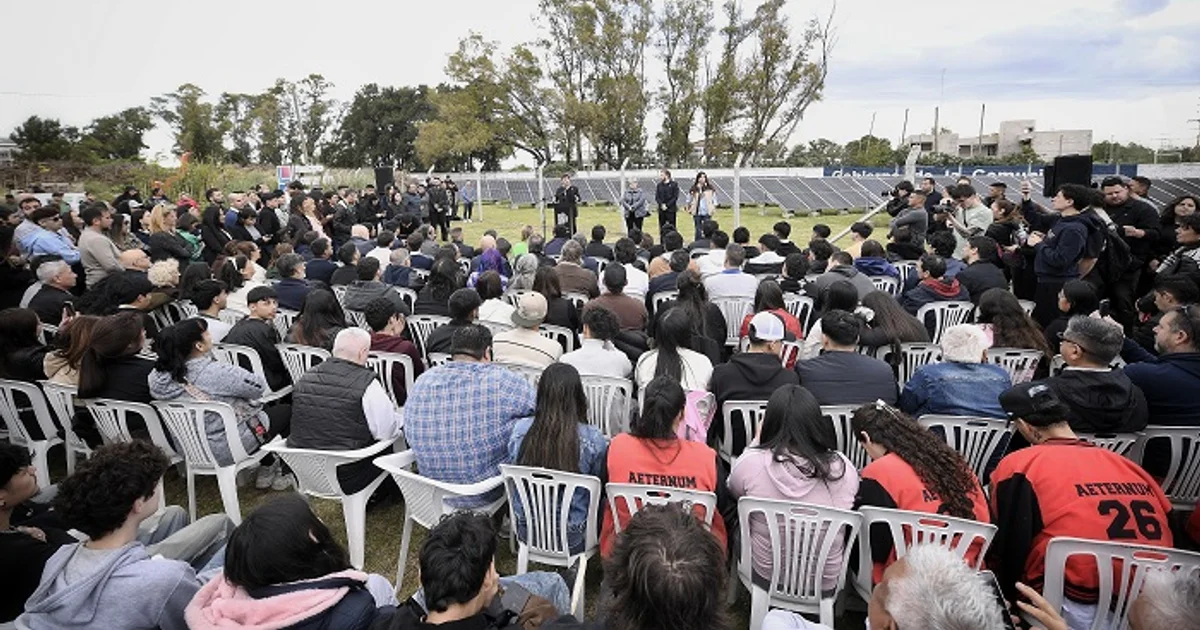 Kicillof encabezó la presentación del programa “Empleo Verde Joven”