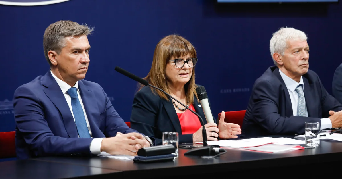 Dificultades de consumo y construcción: Debate entre el gobierno y la oposición