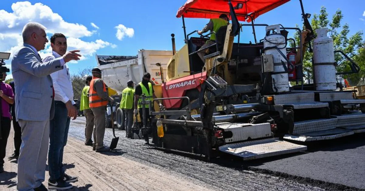 Official photo: Repavimentaron arterias de gran circulación en la capital sanluiseña