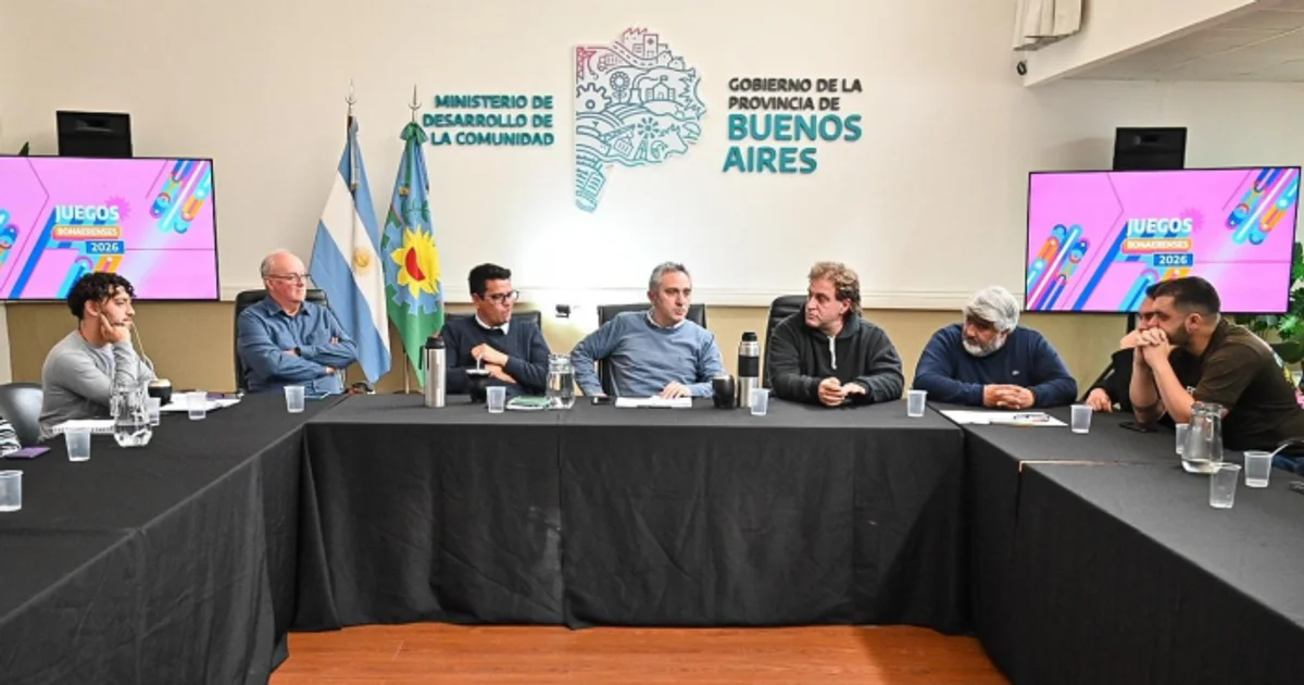 Foto oficial: Juegos Bonaerenses: Larroque encabezó una reunión de trabajo de cara a la Final